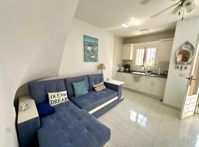 Bungalow de 2 habitaciones en El Chaparral, Torrevieja en venta con piscina - 119.950 € (Ref: 9899269)