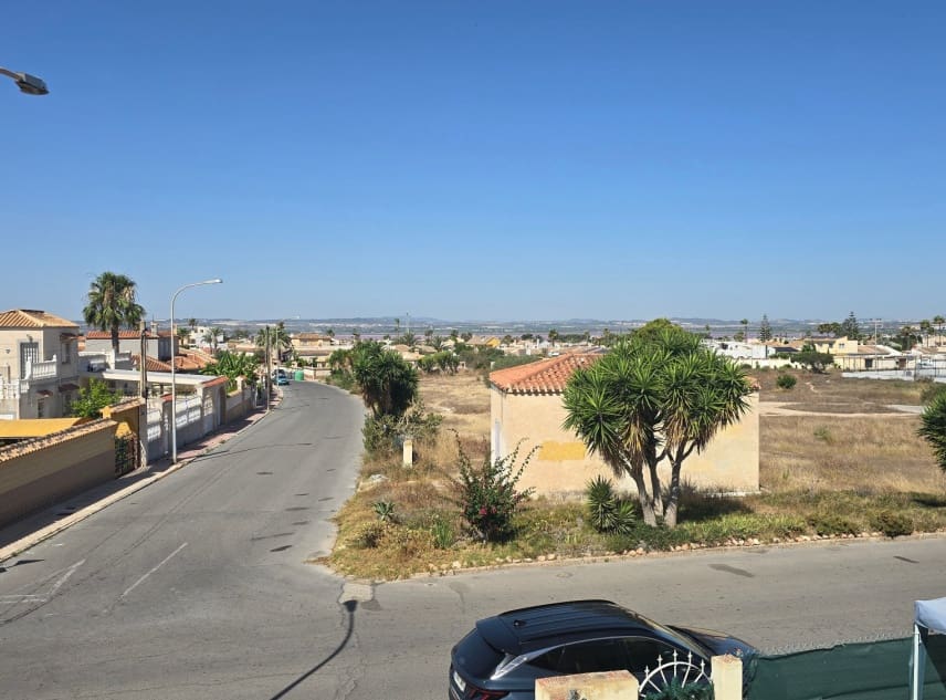 2 bedroom Bungalow for sale in El Chaparral with pool - € 129,950 (Ref: 9925191)
