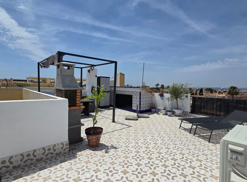 2 bedroom Bungalow for sale in El Chaparral with pool - € 129,950 (Ref: 9925191)