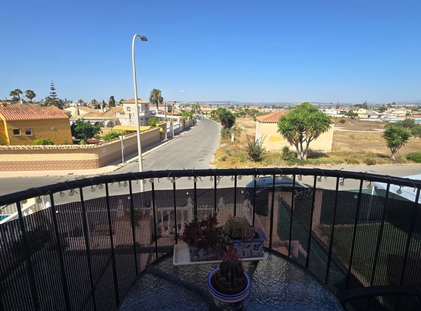2 bedroom Bungalow for sale in El Chaparral with pool - € 129,950 (Ref: 9925191)