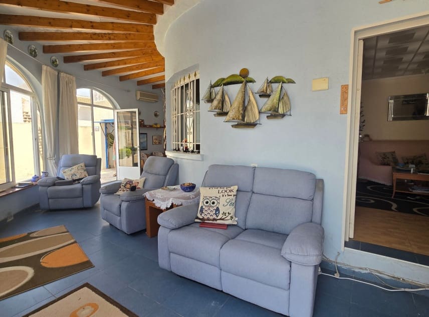 3 slaapkamer Villa te koop in San Luis met zwembad garage - € 339.950 (Ref: 9926344)