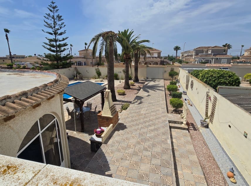 3 slaapkamer Villa te koop in San Luis met zwembad garage - € 339.950 (Ref: 9926344)