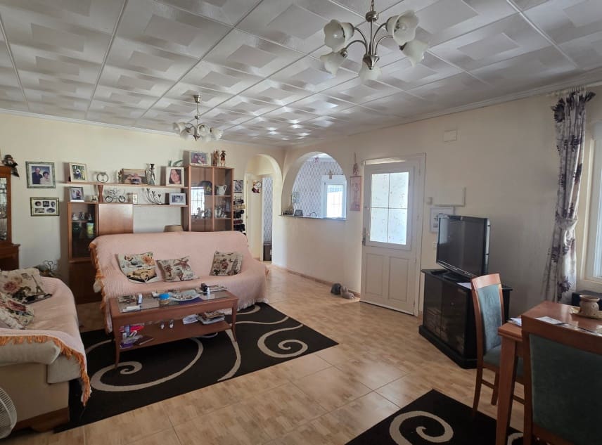 3 slaapkamer Villa te koop in San Luis met zwembad garage - € 339.950 (Ref: 9926344)