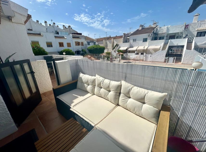 2 bedroom Bungalow for sale in El Chaparral with pool - € 126,000 (Ref: 9961688)
