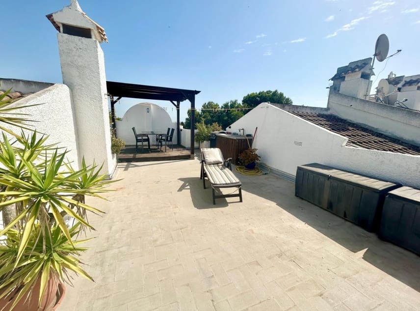 2 bedroom Bungalow for sale in El Chaparral with pool - € 126,000 (Ref: 9961688)
