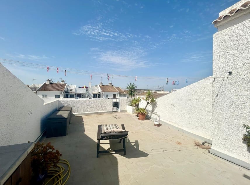2 bedroom Bungalow for sale in El Chaparral with pool - € 126,000 (Ref: 9961688)