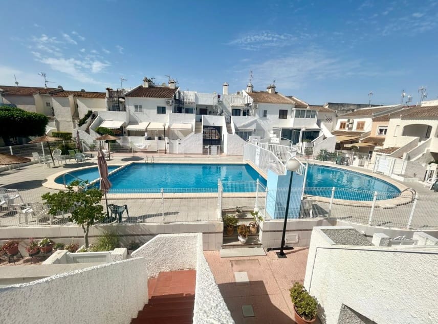 2 bedroom Bungalow for sale in El Chaparral with pool - € 126,000 (Ref: 9961688)