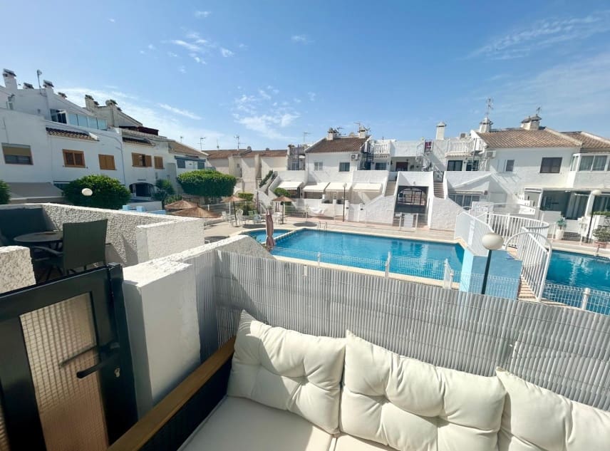 2 bedroom Bungalow for sale in El Chaparral with pool - € 126,000 (Ref: 9961688)