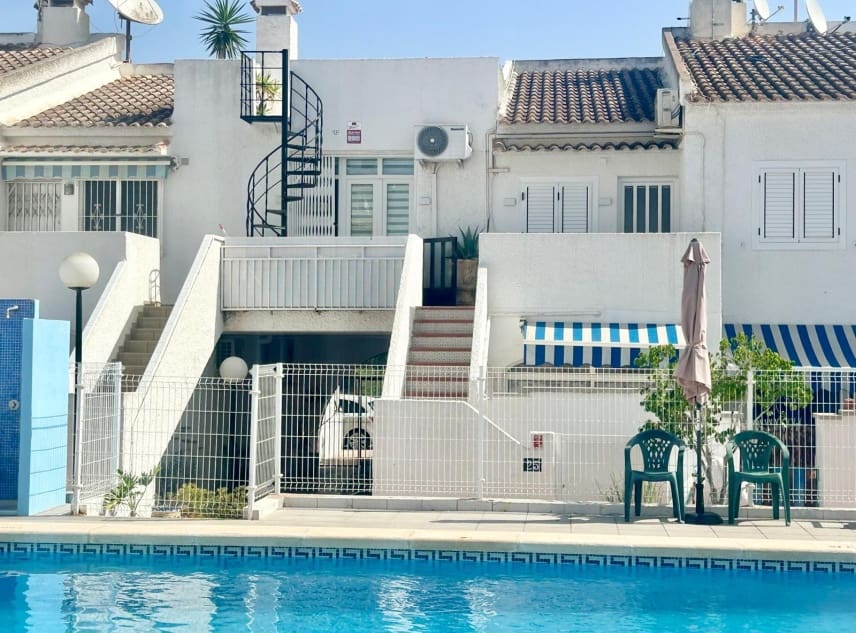 2 bedroom Bungalow for sale in El Chaparral with pool - € 126,000 (Ref: 9961688)