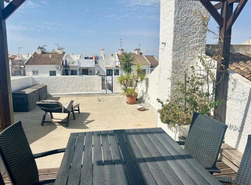 2 bedroom Bungalow for sale in El Chaparral with pool - € 126,000 (Ref: 9961688)