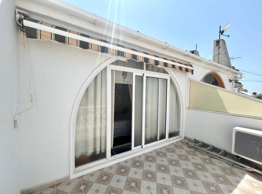 2 camera da letto Casa in vendita in El Chaparral con piscina - 135.000 € (Rif: 9964479)