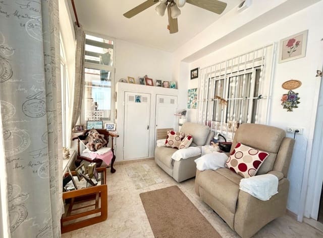 2 soverom Hus til salgs i El Chaparral, Torrevieja med svømmebasseng - € 135 000 (Ref: 9964479)