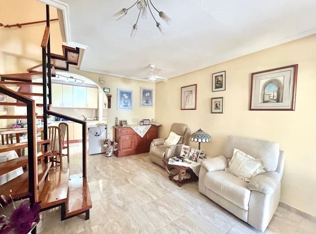 2 soverom Hus til salgs i El Chaparral, Torrevieja med svømmebasseng - € 135 000 (Ref: 9964479)