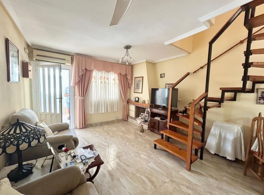2 camera da letto Casa in vendita in El Chaparral con piscina - 135.000 € (Rif: 9964479)