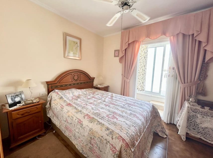 2 camera da letto Casa in vendita in El Chaparral con piscina - 135.000 € (Rif: 9964479)