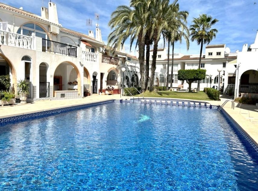 2 camera da letto Casa in vendita in El Chaparral con piscina - 135.000 € (Rif: 9964479)