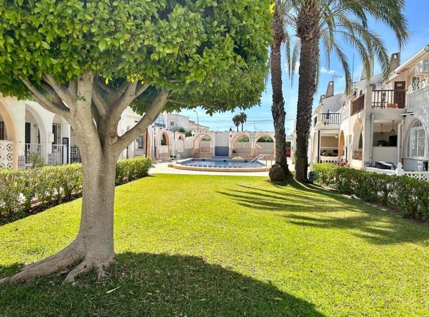 2 camera da letto Casa in vendita in El Chaparral con piscina - 135.000 € (Rif: 9964479)