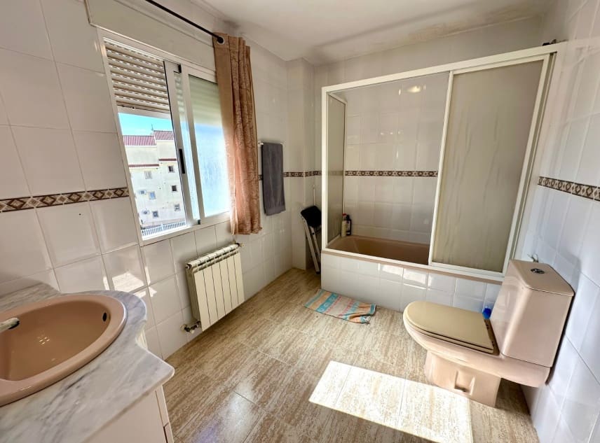 3 bedroom Apartment for sale in San Luis with pool - € 189,000 (Ref: 9964480)