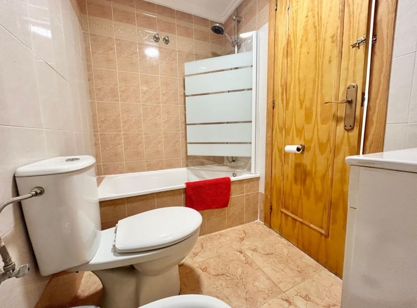 2 sovrum Bungalow till salu i Torrevieja med pool garage - 129 000 € (Ref: 9997958)