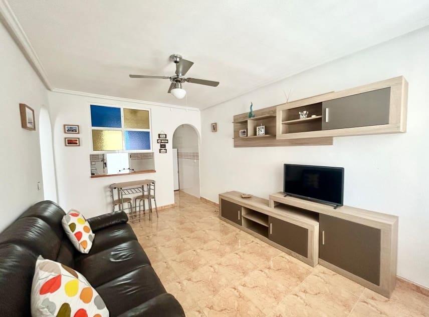 2 sovrum Bungalow till salu i Torrevieja med pool garage - 129 000 € (Ref: 9997958)