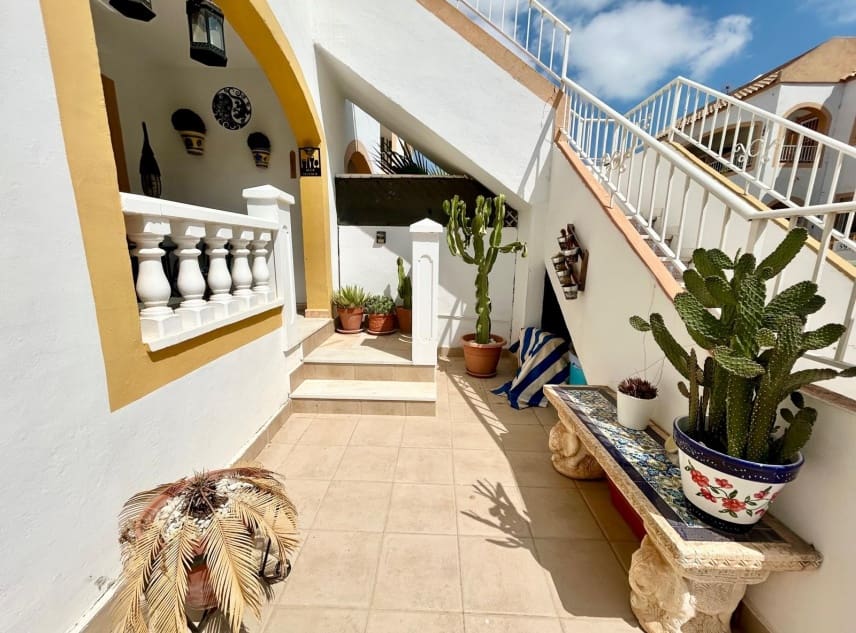 2 sovrum Bungalow till salu i Torrevieja med pool garage - 129 000 € (Ref: 9997958)