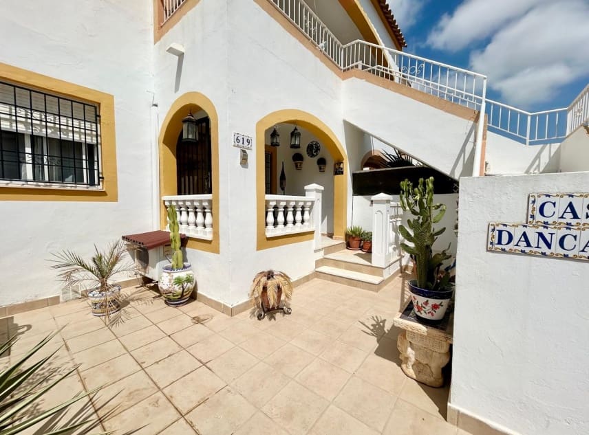 2 sovrum Bungalow till salu i Torrevieja med pool garage - 129 000 € (Ref: 9997958)