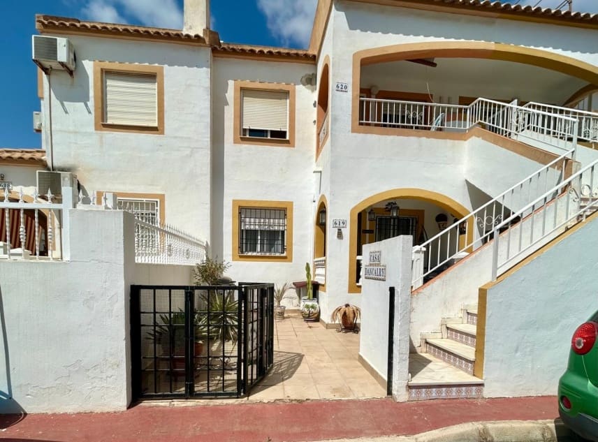 2 sovrum Bungalow till salu i Torrevieja med pool garage - 129 000 € (Ref: 9997958)