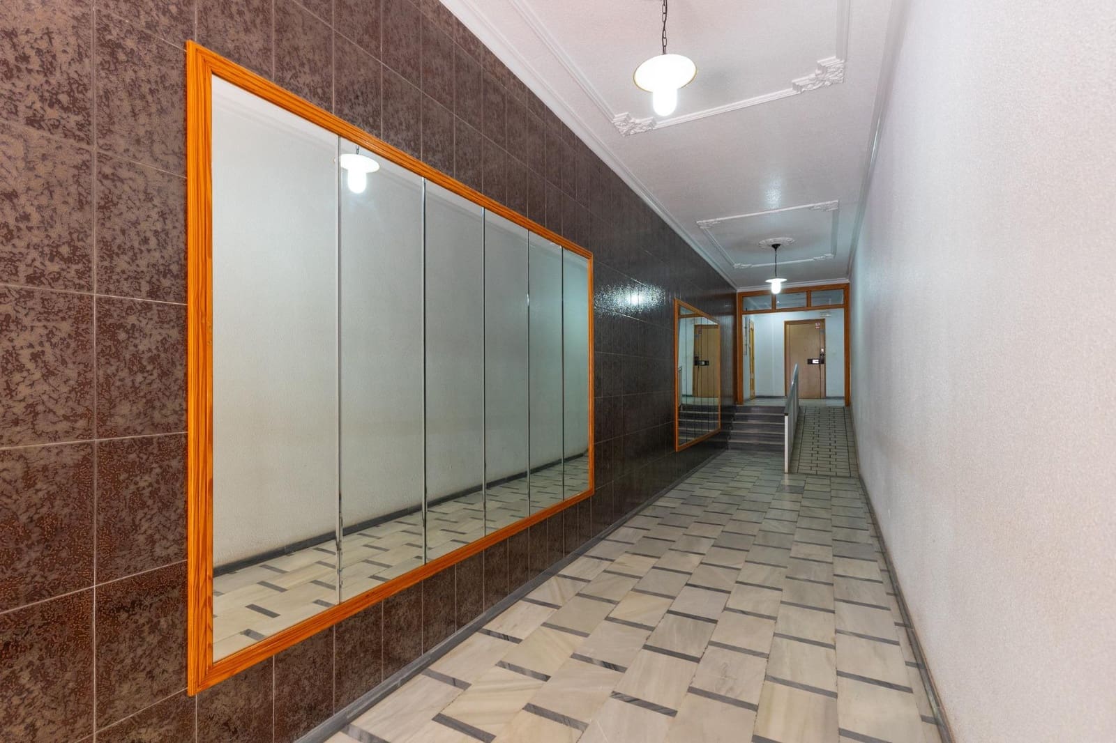 2 slaapkamer Flat te koop in Torrevieja - € 169.900 (Ref: 10006138)
