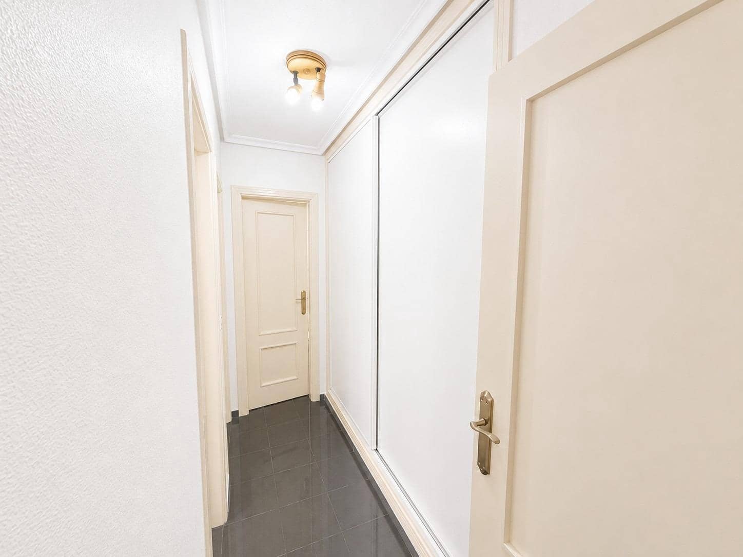 2 soveværelse Penthouse til salg i Torrevieja med garage - € 180.000 (Ref: 10008190)