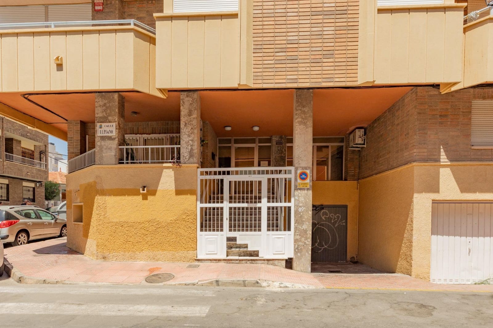 3 soveværelse Lejlighed til salg i Torrevieja med garage - € 219.900 (Ref: 10012761)