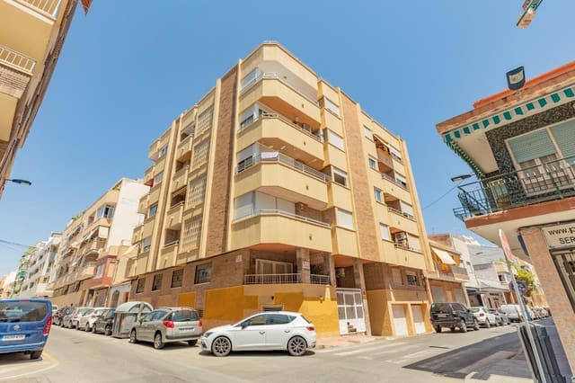 3 slaapkamer Flat te koop in Las Piscinas Naturales, Torrevieja met garage - € 219.900 (Ref: 10012761)