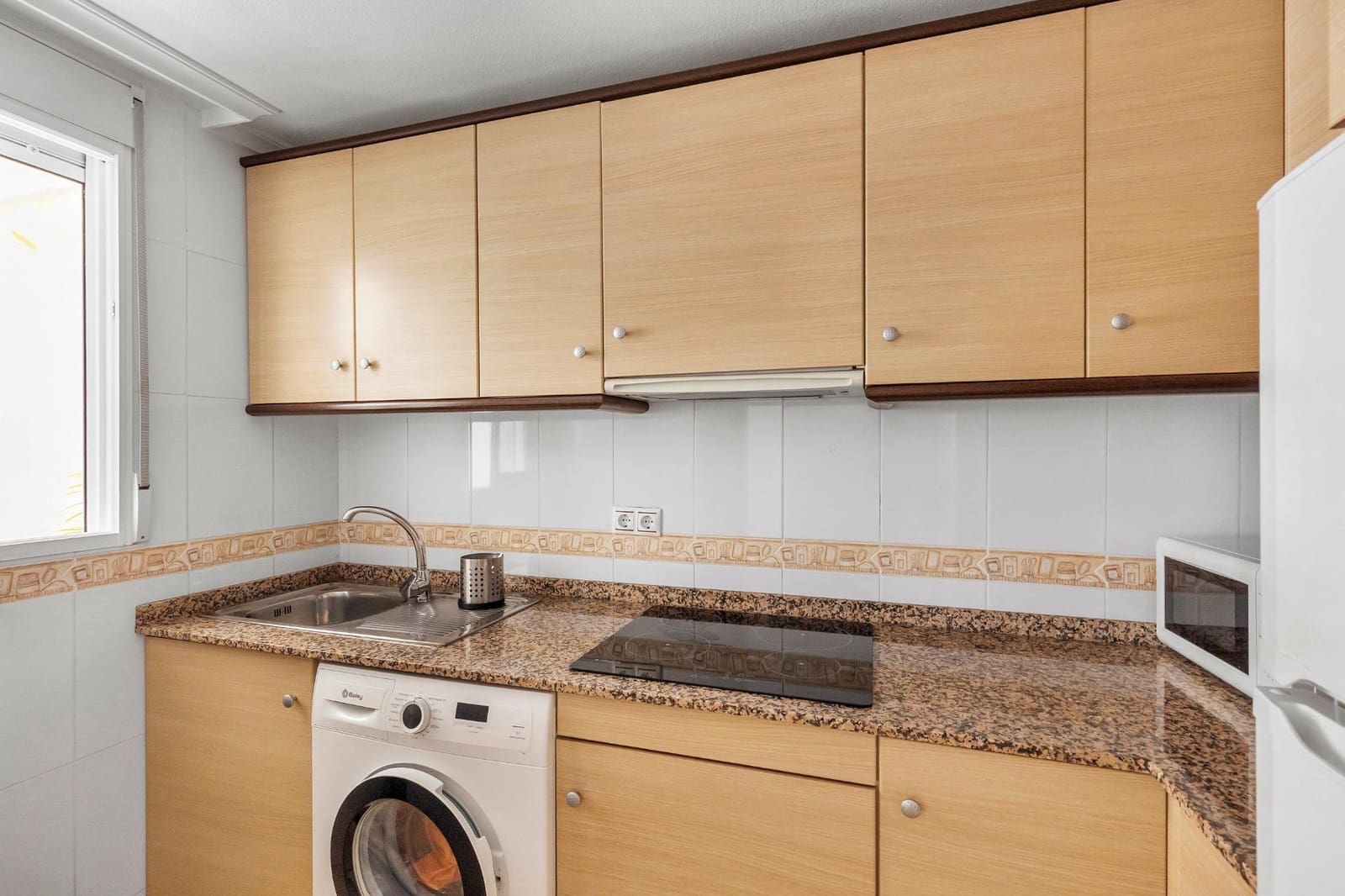 2 sypialnia Mieszkanie na sprzedaż w Torrevieja z basenem garażem - 129 000 € (Ref: 10012762)