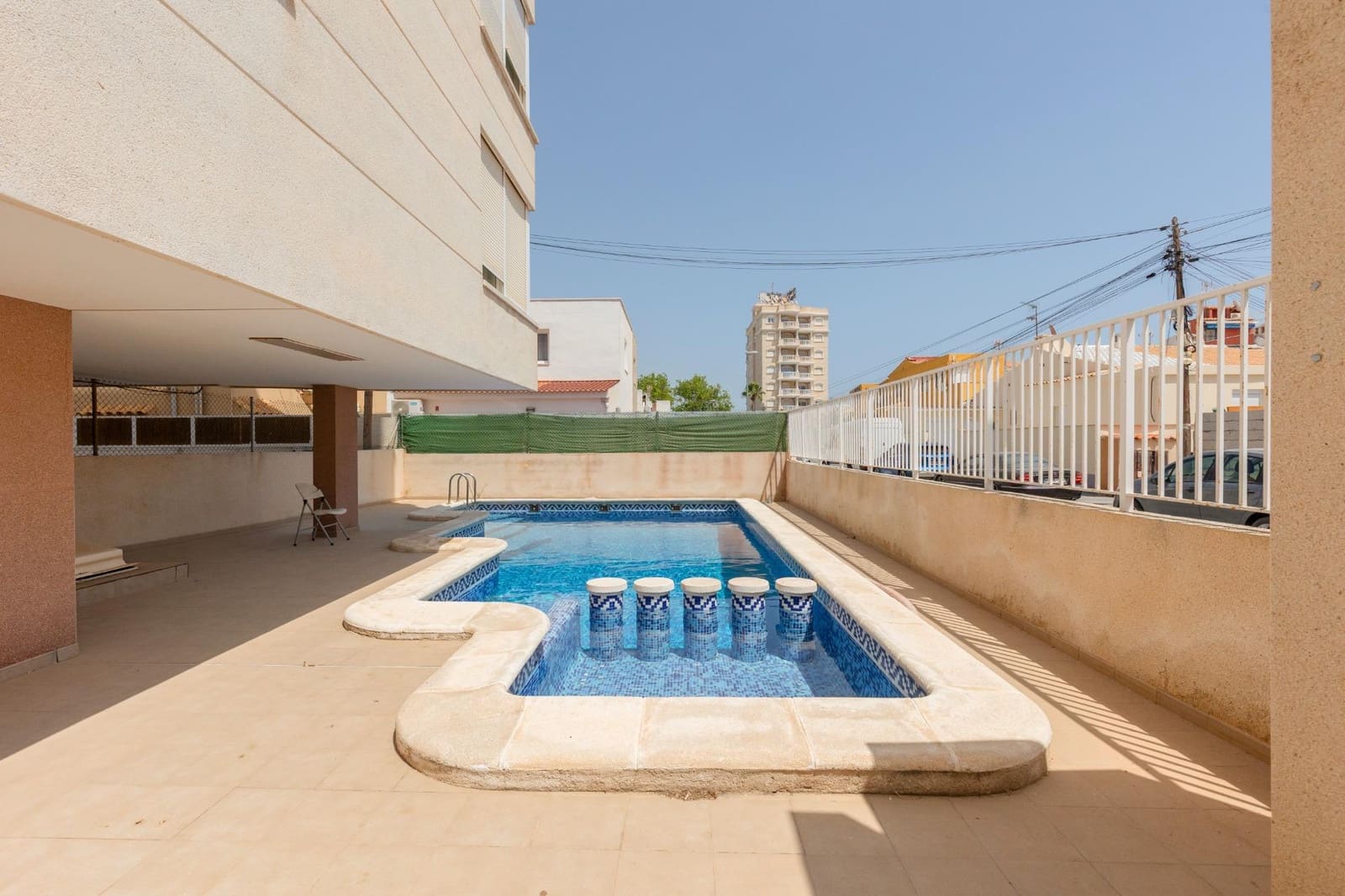 2 sypialnia Mieszkanie na sprzedaż w Torrevieja z basenem garażem - 129 000 € (Ref: 10012762)