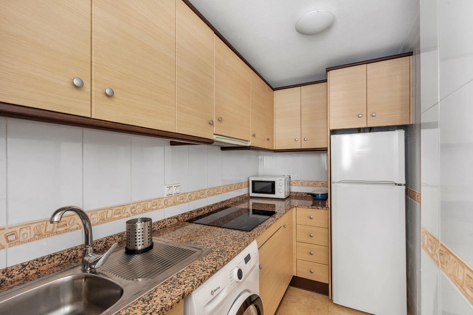2 sypialnia Mieszkanie na sprzedaż w Torrevieja z basenem garażem - 129 000 € (Ref: 10012762)