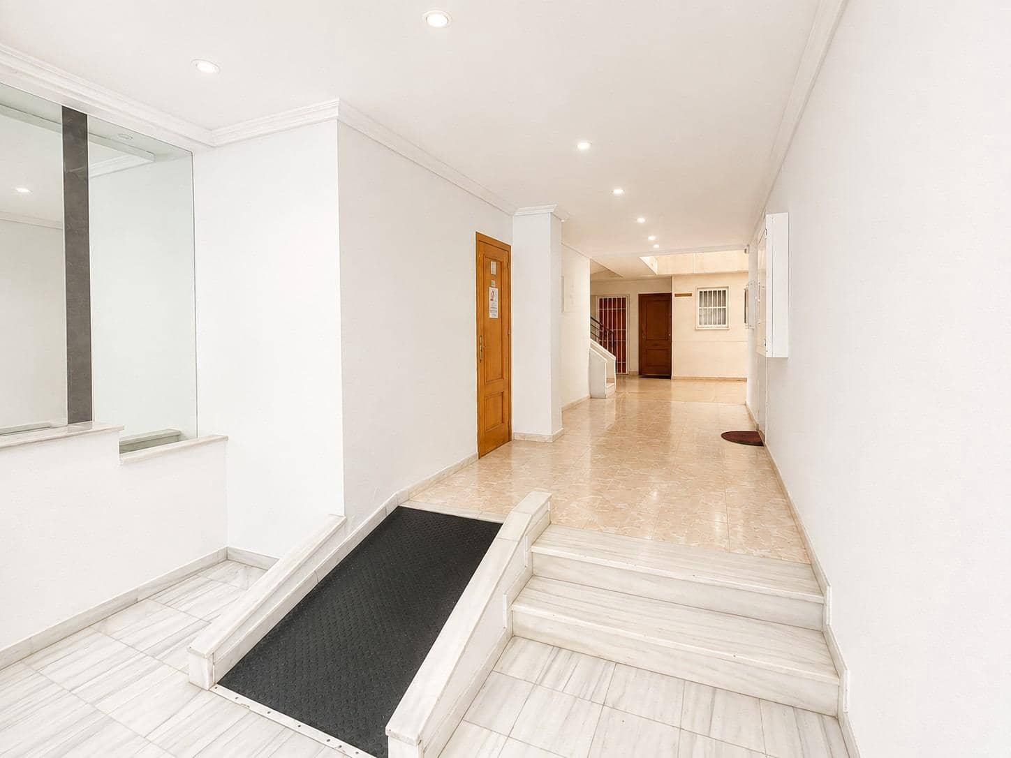 1 Zimmer Apartment zu verkaufen in Torrevieja mit Pool - 107.260 € (Ref: 10017004)