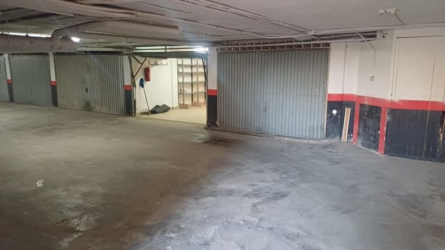 Garage for sale in Los Europeos, Torrevieja - € 24,000 (Ref: 10020074)