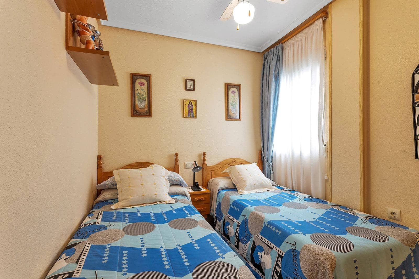 2 bedroom Apartment for sale in Torrevieja - € 190,900 (Ref: 10027693)