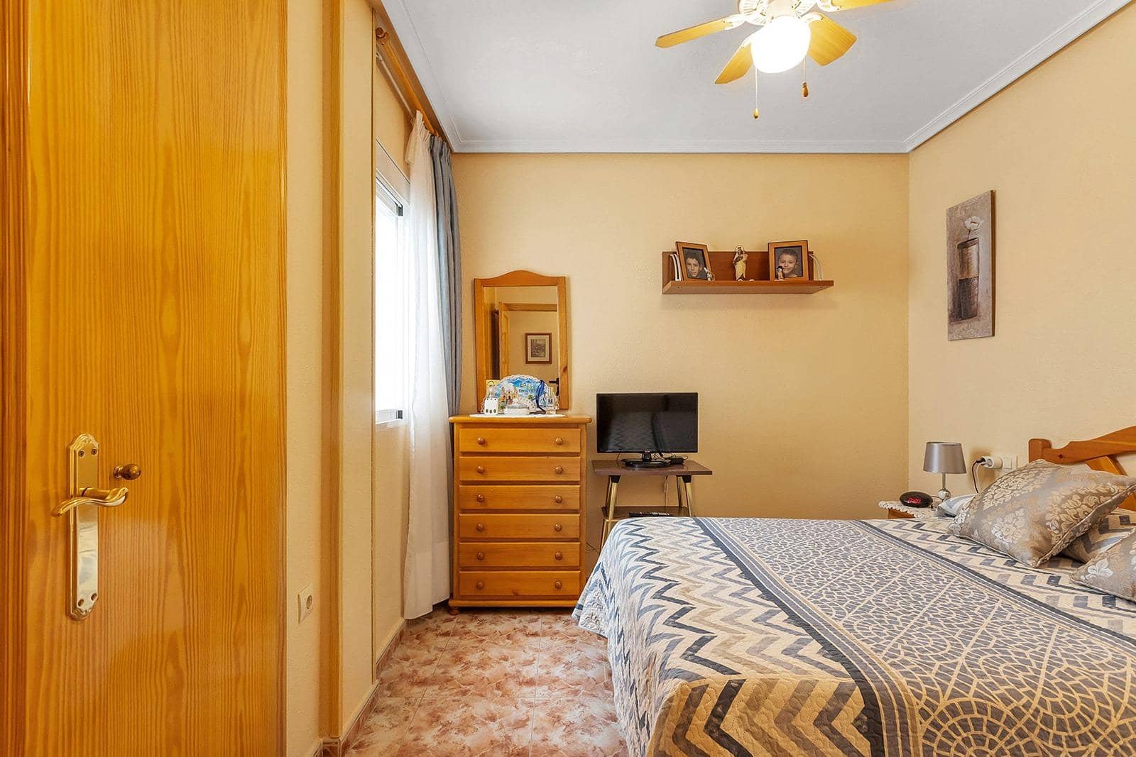 2 bedroom Apartment for sale in Torrevieja - € 190,900 (Ref: 10027693)