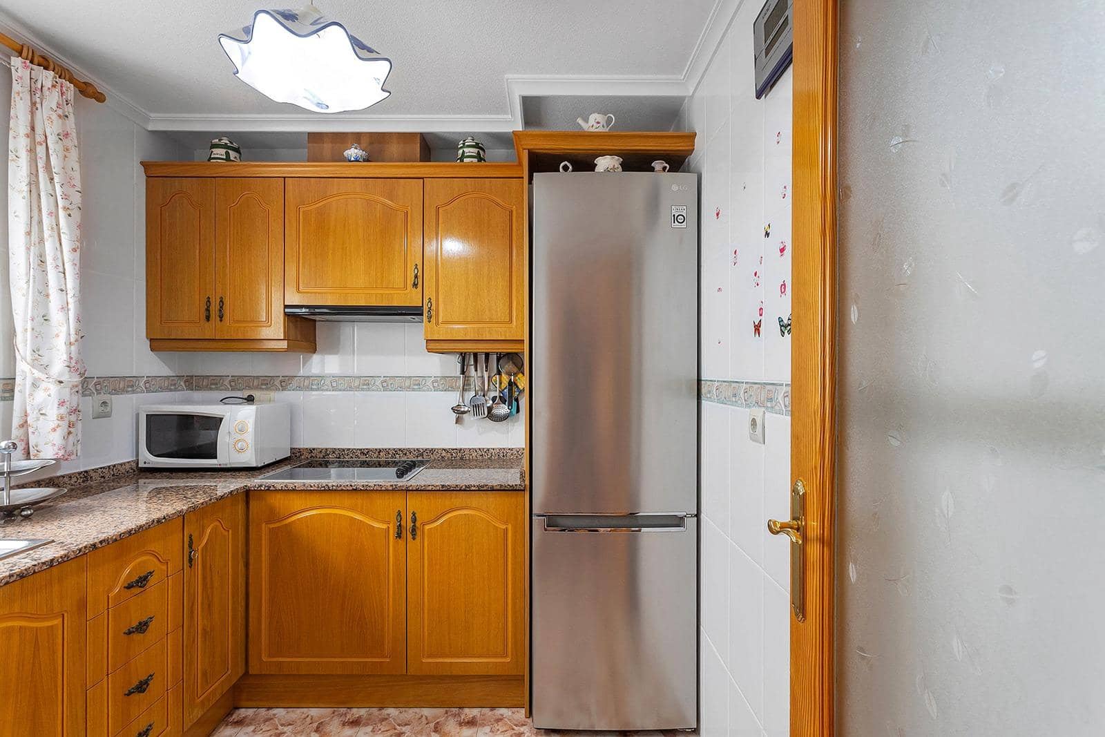 2 bedroom Apartment for sale in Torrevieja - € 190,900 (Ref: 10027693)