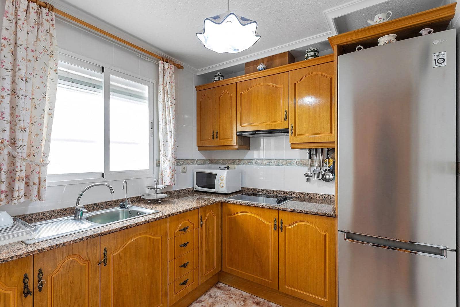 2 bedroom Apartment for sale in Torrevieja - € 190,900 (Ref: 10027693)