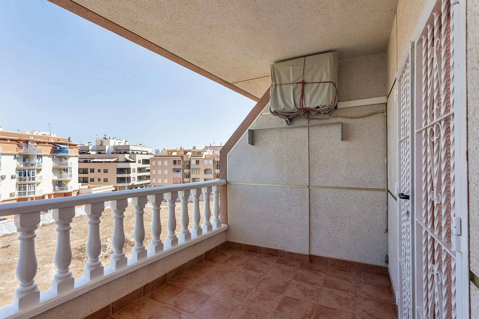 2 bedroom Apartment for sale in Torrevieja - € 190,900 (Ref: 10027693)