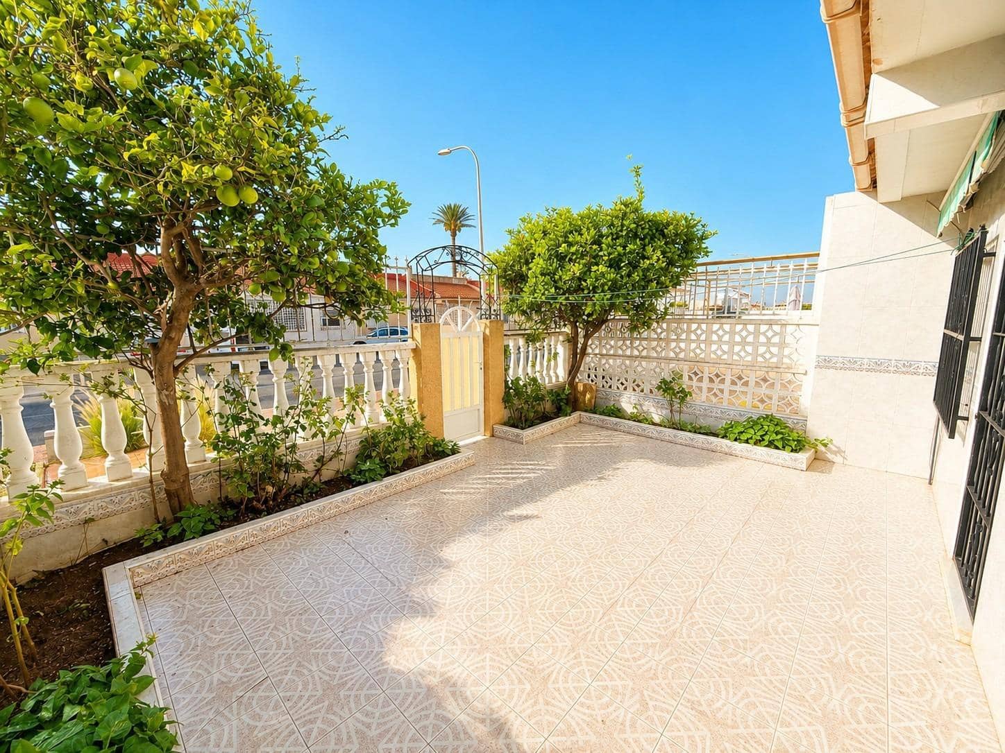 2 slaapkamer Bungalow te koop in Torrevieja - € 128.000 (Ref: 10029925)