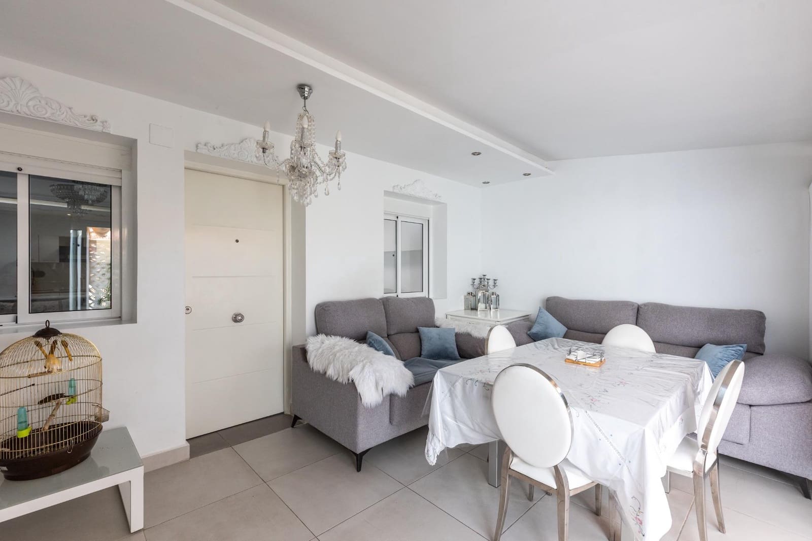 2 bedroom Bungalow for sale in Torrevieja with pool - € 134,990 (Ref: 10033403)