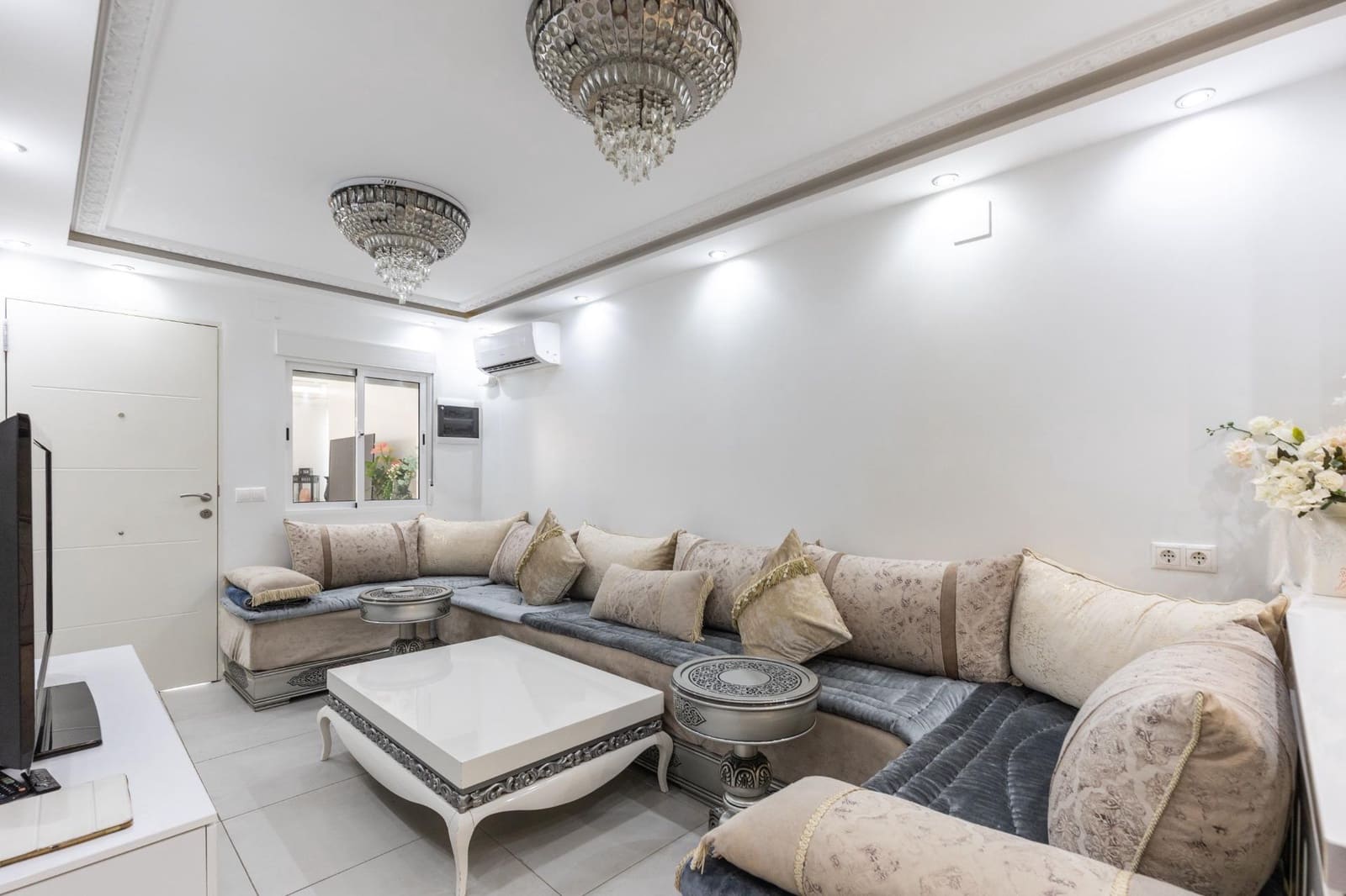 2 bedroom Bungalow for sale in Torrevieja with pool - € 134,990 (Ref: 10033403)
