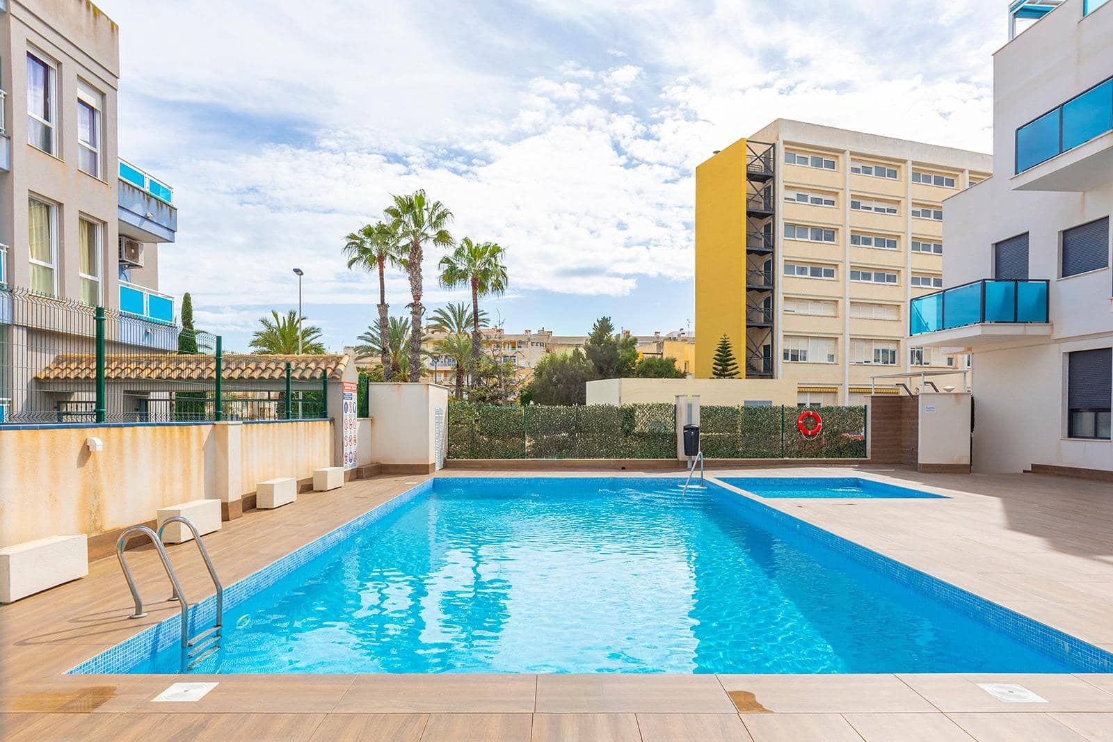 2 sypialnia Apartament na sprzedaż w Torrevieja z basenem - 139 900 € (Ref: 10033404)