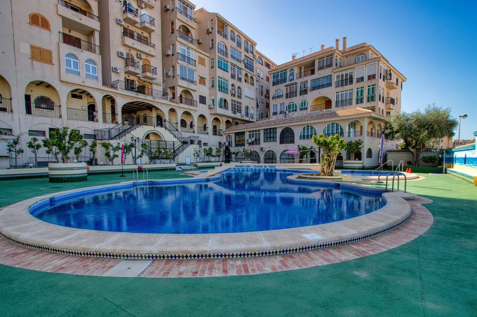 1 slaapkamer Appartement te koop in Torre del Moro met zwembad garage - € 139.000 (Ref: 10042419)