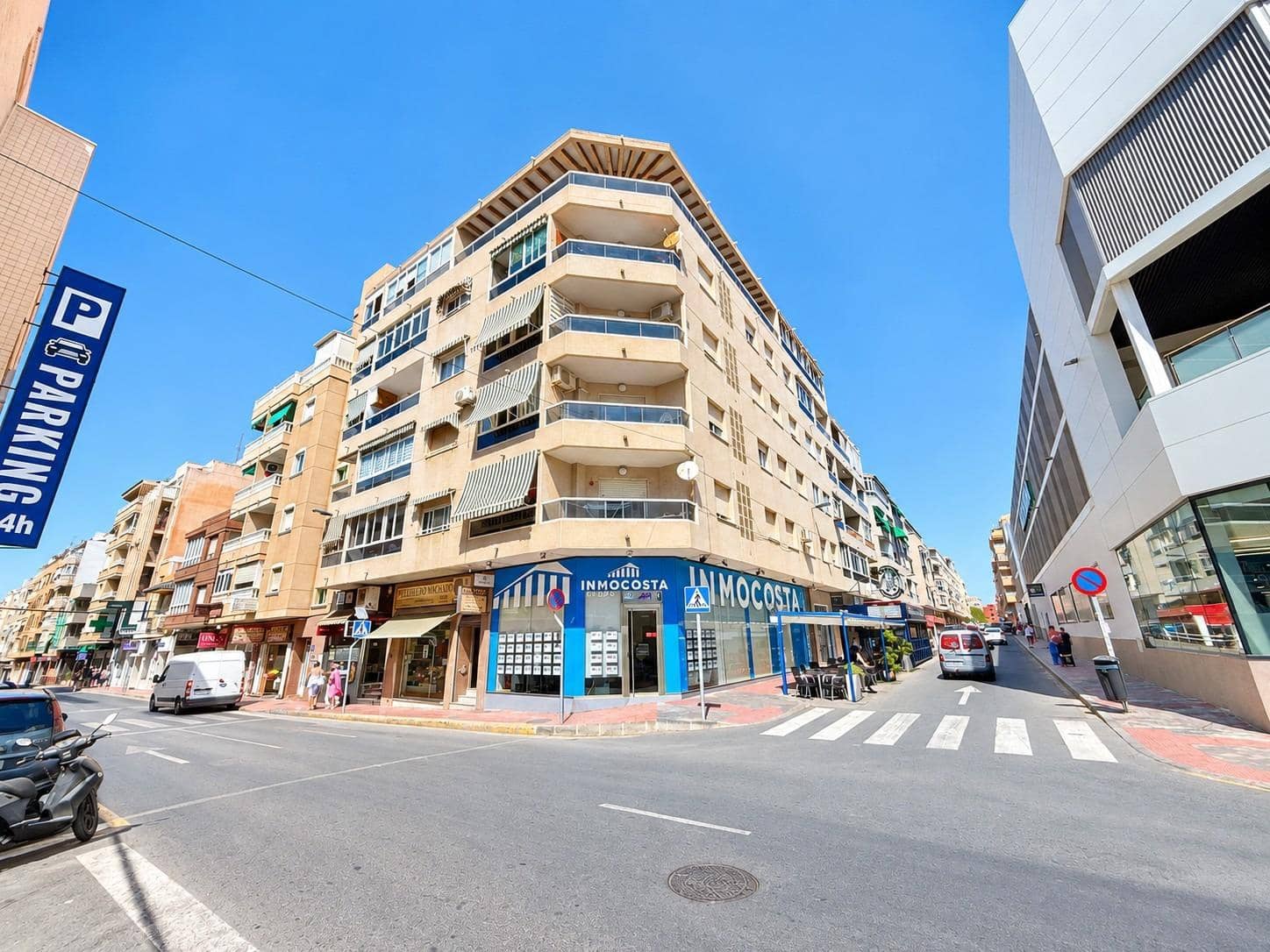 2 soverom Leilighet til salgs i Torrevieja - € 137 500 (Ref: 10048653)