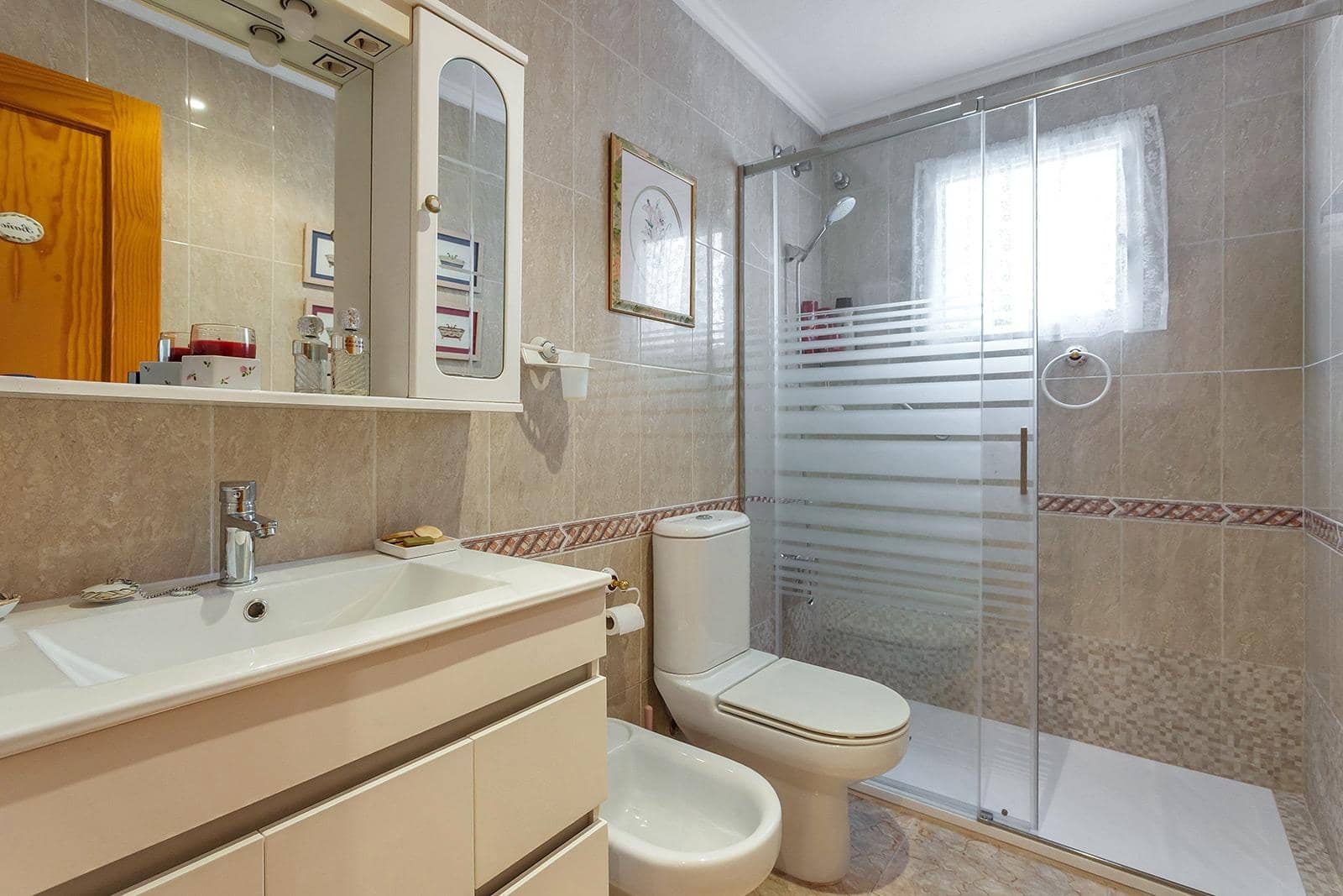 2 soveværelse Lejlighed til salg i Torrevieja - € 125.000 (Ref: 10057912)
