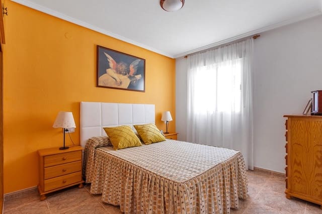 2 makuuhuone Huoneisto myytävänä paikassa Las Piscinas Naturales, Torrevieja - 125 000 € (Ref: 10057912)