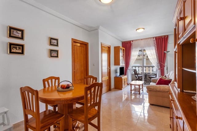 2 makuuhuone Huoneisto myytävänä paikassa Las Piscinas Naturales, Torrevieja - 125 000 € (Ref: 10057912)
